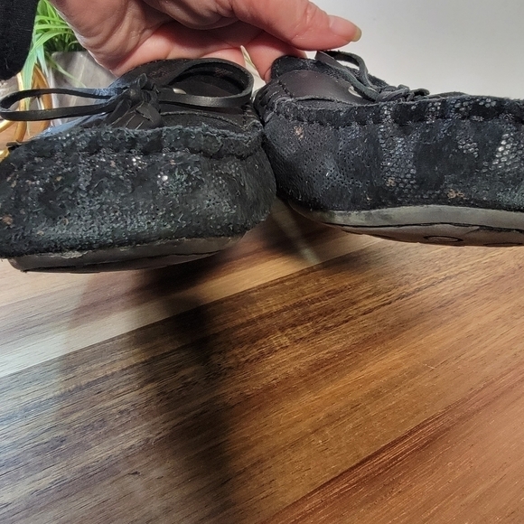 b.o.c. Black leather slip on loafers Size 11 driving shoes with tassels shimmery - Picture 10 of 17